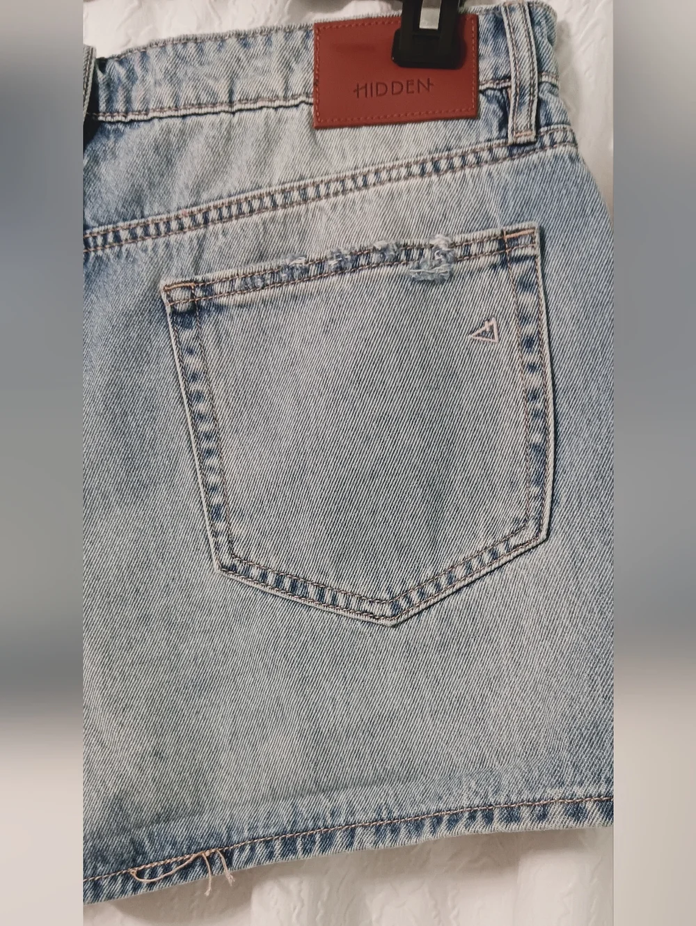 HIDDEN Light Wash Distressed High Rise Denim Shorts Size L - Picture 6 of 14